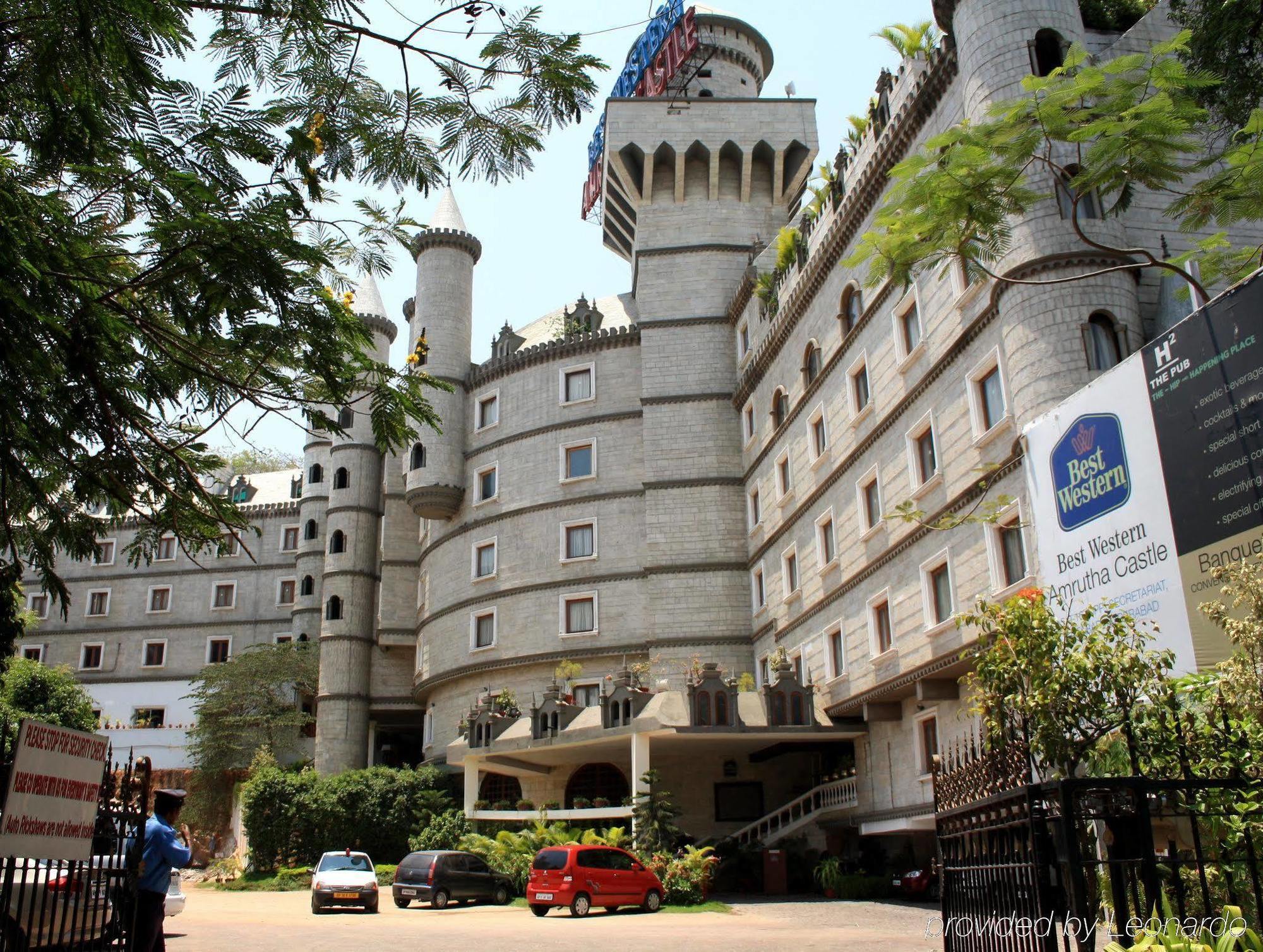 Best Western Amrutha Castle Hyderabad Esterno foto