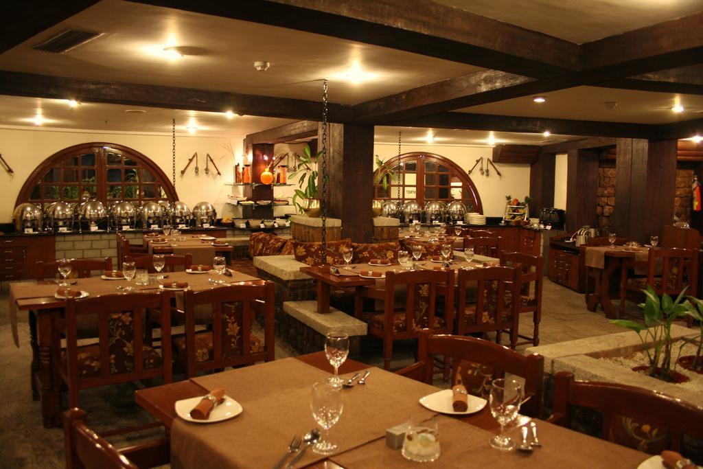 Best Western Amrutha Castle Hyderabad Esterno foto