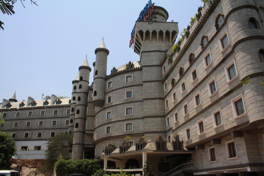 Best Western Amrutha Castle Hyderabad Esterno foto